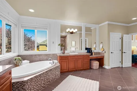 4563 162nd Lane SE Bellevue WA 98006