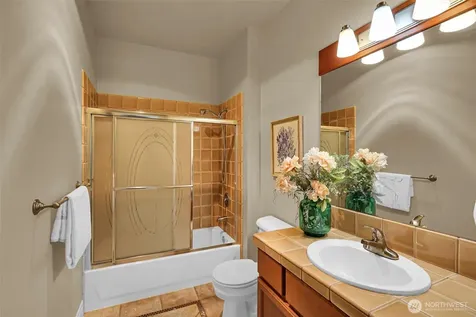 4563 162nd Lane SE Bellevue WA 98006