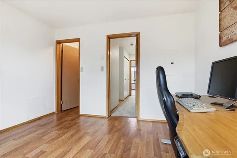 21306 48th Avenue W Mountlake Terrace WA 98043