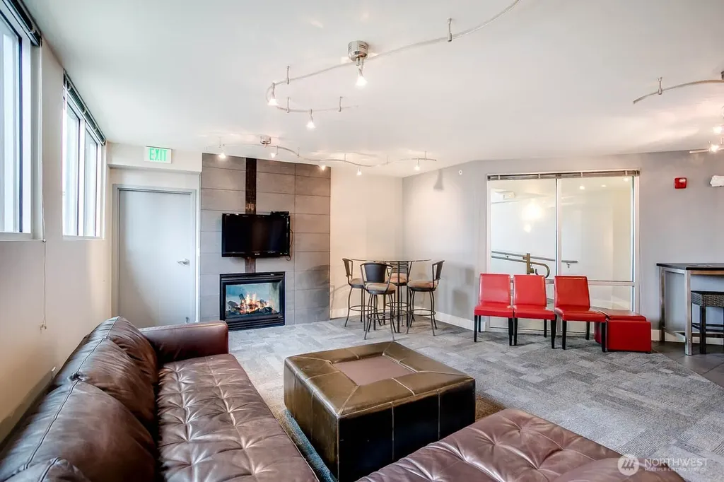 699 John Street Seattle WA 98109