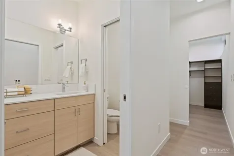 11229 Greenwood Avenue N Seattle WA 98133