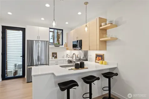 11229 Greenwood Avenue N Seattle WA 98133