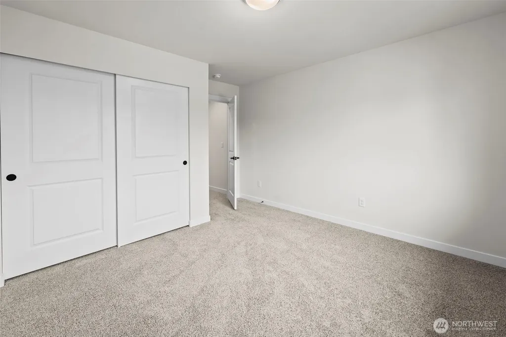 3183 Roosevelt Avenue Enumclaw WA 98022
