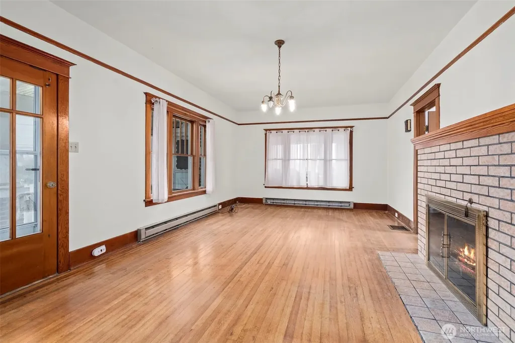 26 SE Spring Street Chehalis WA 98532