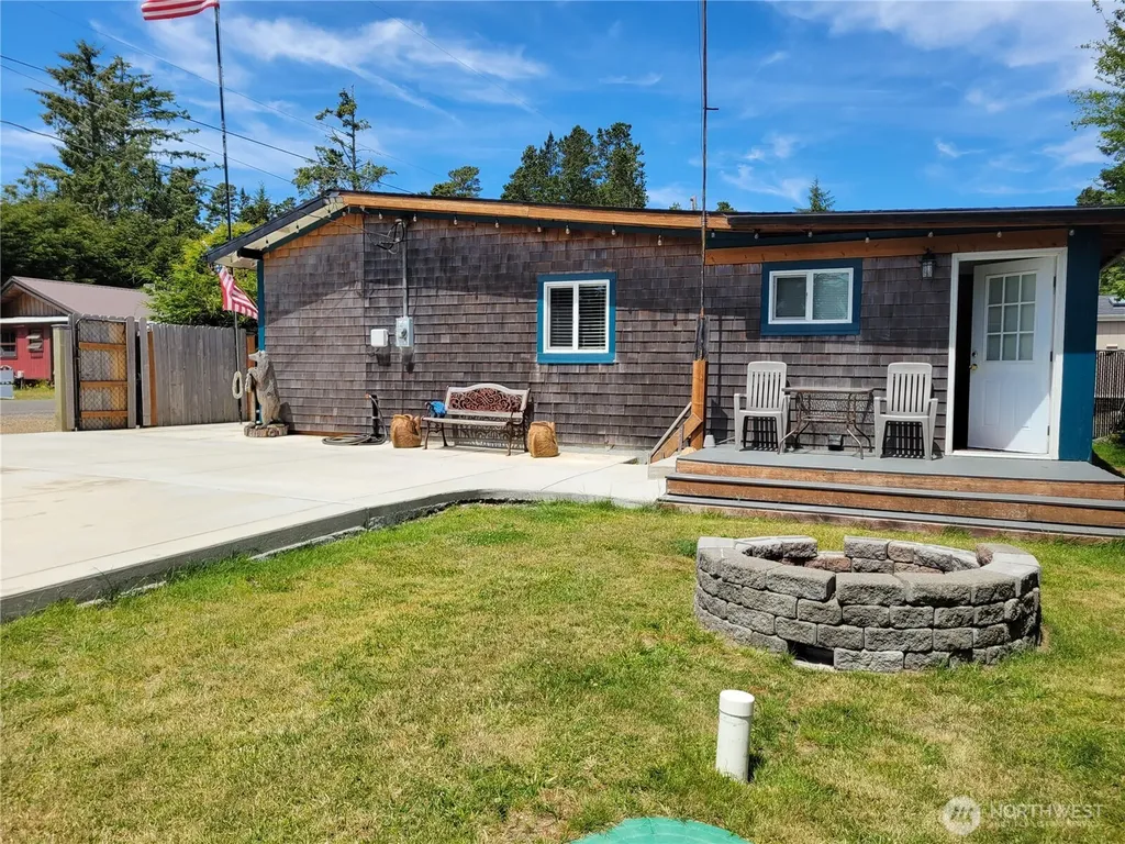 22604 S Place Ocean Park WA 98640