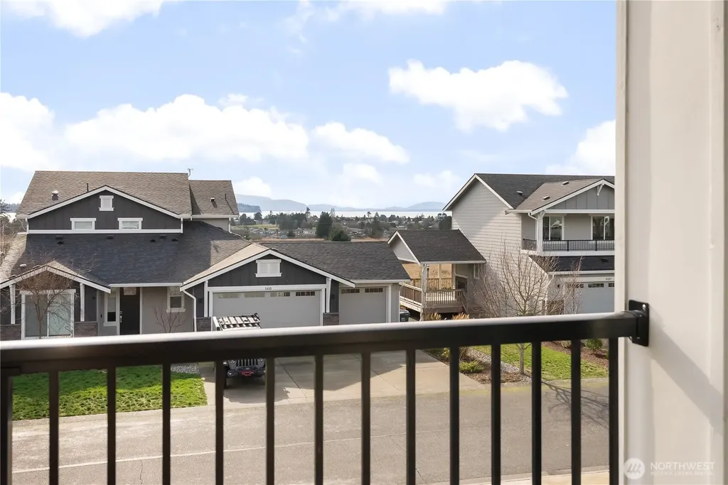 5434 Lasiandra Drive Blaine WA 98230