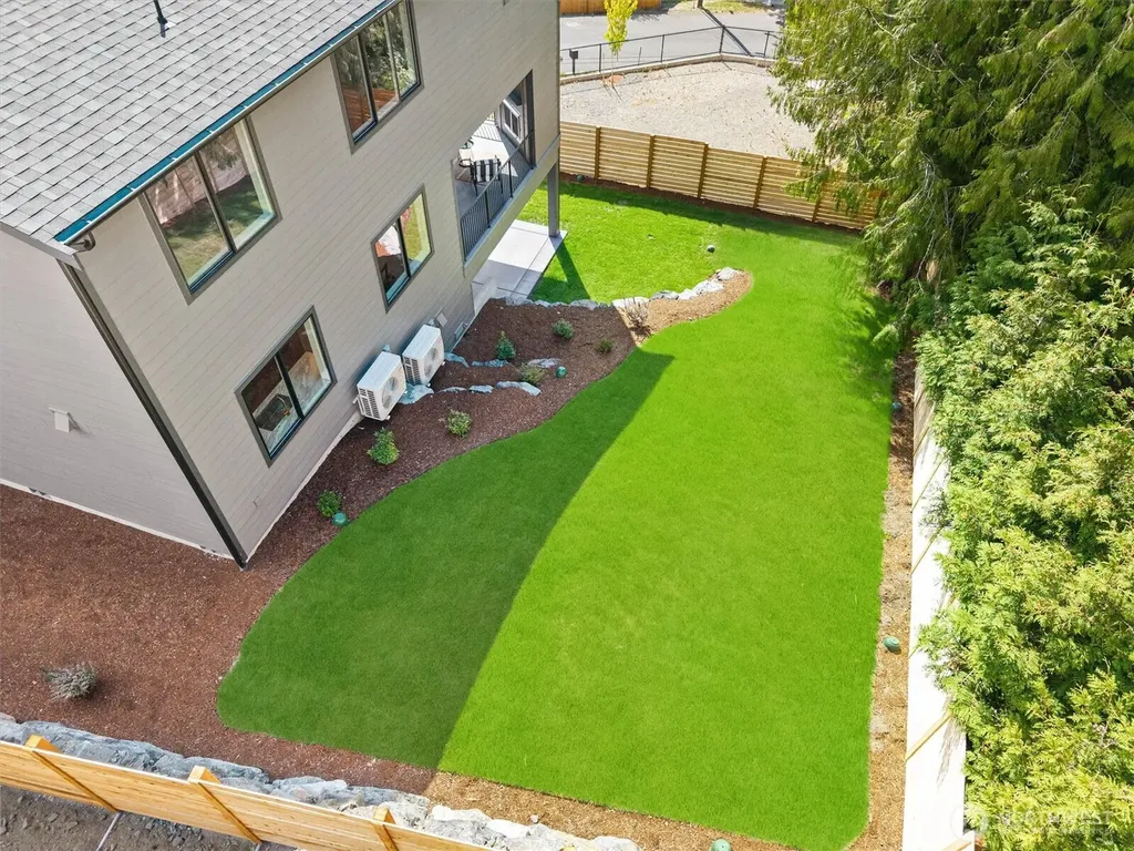 18520 83rd Avenue NE Kenmore WA 98028