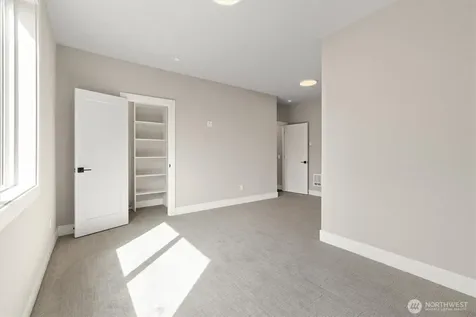 18520 83rd Avenue NE Kenmore WA 98028