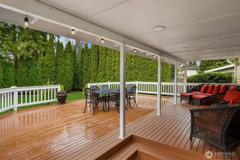 17409 113th Avenue NE Bothell WA 98011
