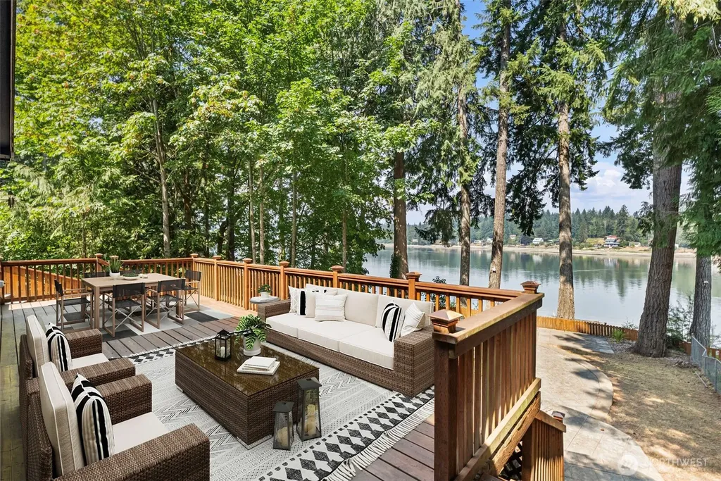 3355 SE Arcadia Road Shelton WA 98584
