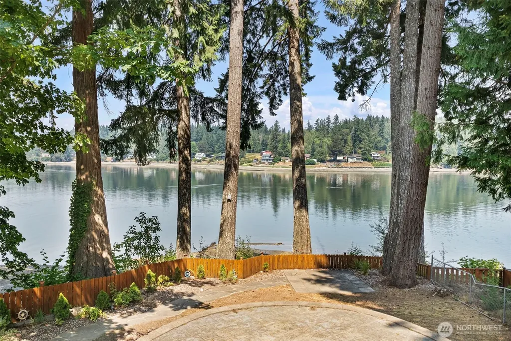 3355 SE Arcadia Road Shelton WA 98584