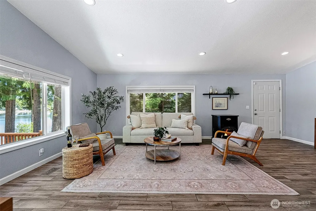 3355 SE Arcadia Road Shelton WA 98584