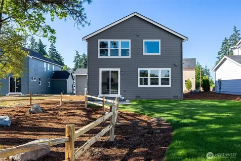 717 129th Street E Tacoma WA 98445