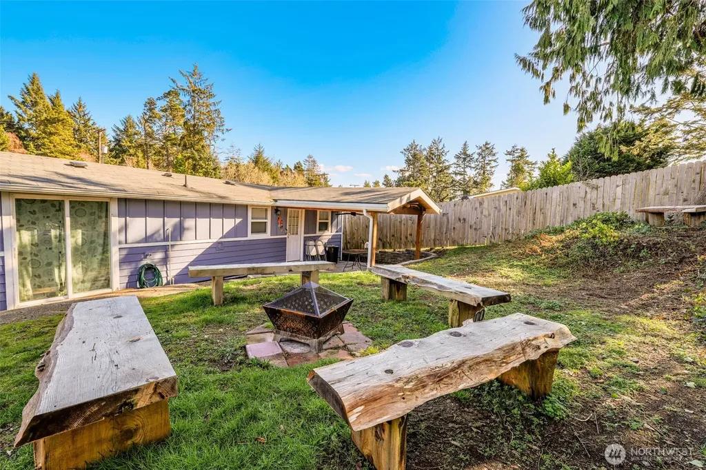 2803 S Woodhill Court Westport WA 98595