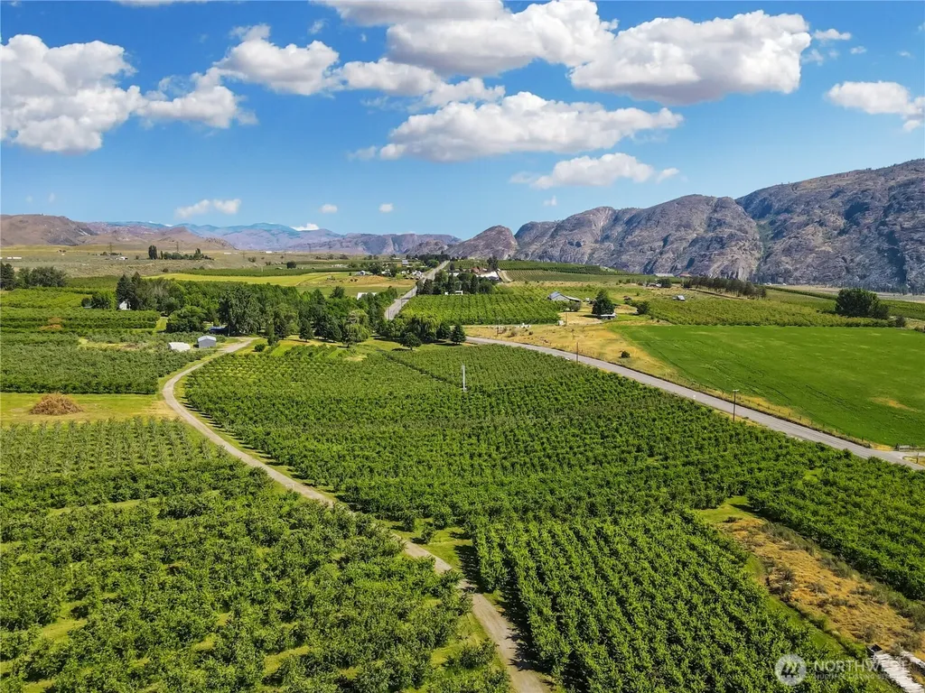 223 Old Riverside Highway Omak WA 98841