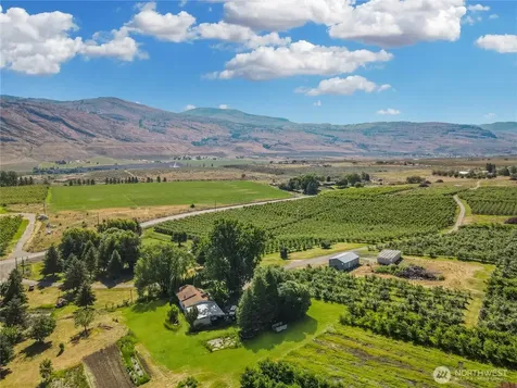 223 Old Riverside Highway Omak WA 98841
