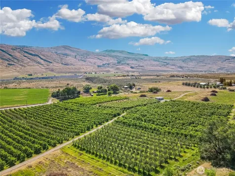 223 Old Riverside Highway Omak WA 98841