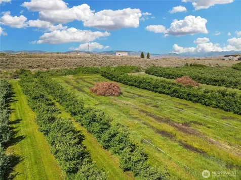 223 Old Riverside Highway Omak WA 98841