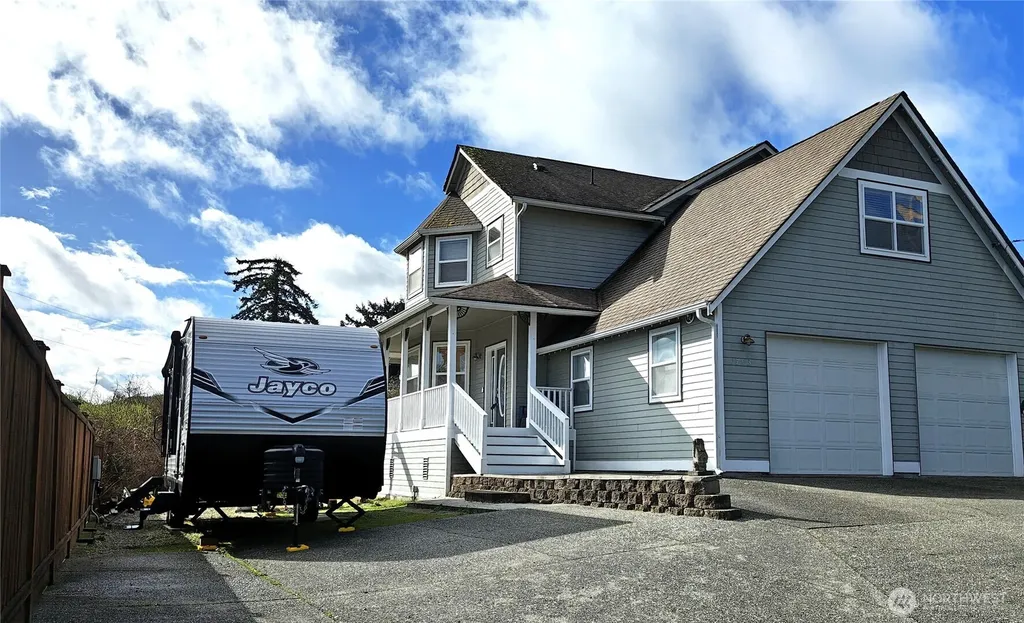 1703 32nd Street Anacortes WA 98221