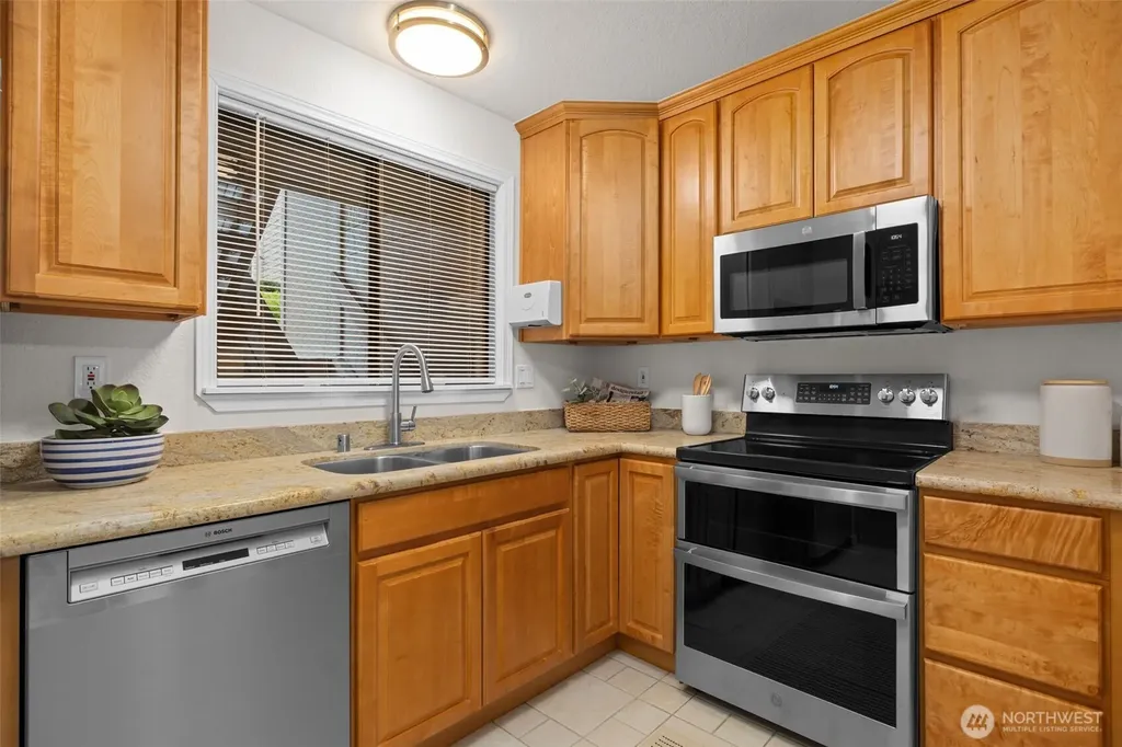 4202 Factoria Blvd SE Bellevue WA 98006