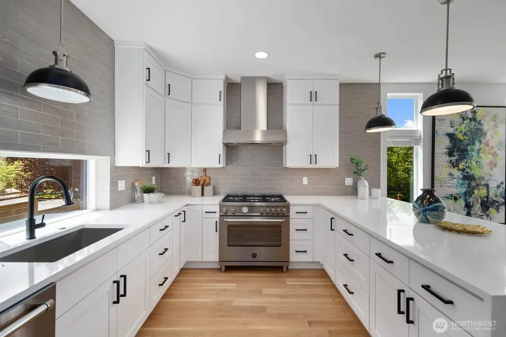 6103 S Norfolk Street Seattle WA 98118
