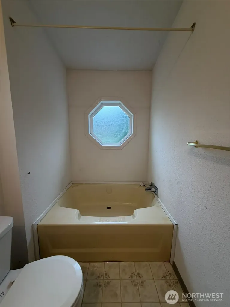 100 Leisure Drive Aberdeen WA 98520