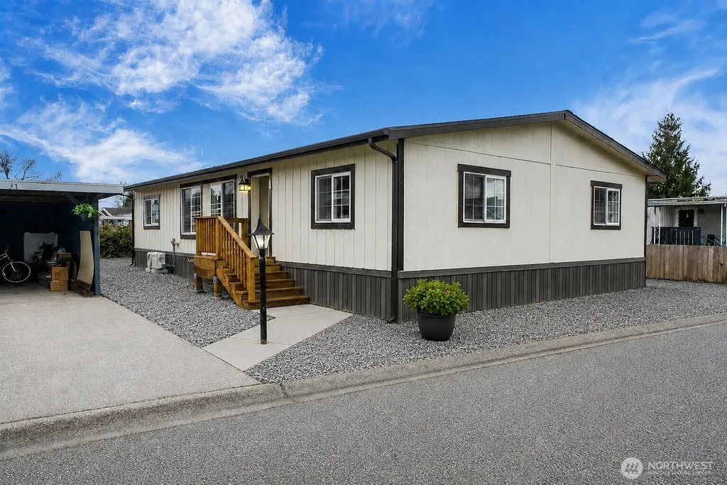 8220 37th Street Ct E Edgewood WA 98371