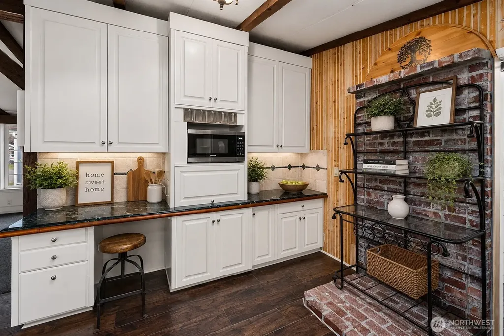 8220 37th Street Ct E Edgewood WA 98371