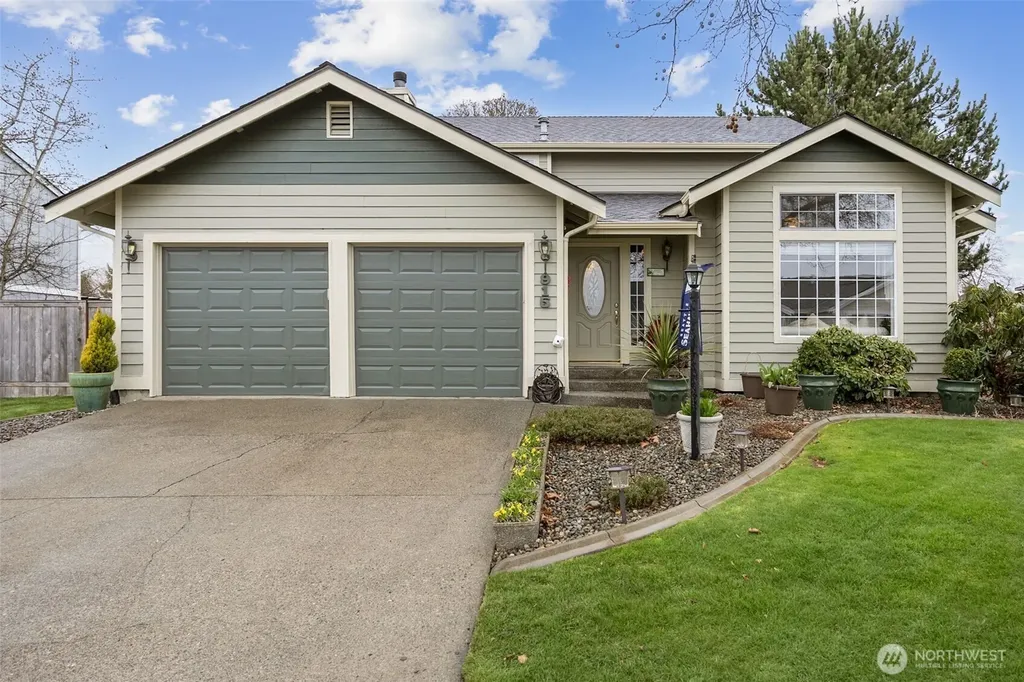 915 129th Street Ct E Tacoma WA 98445