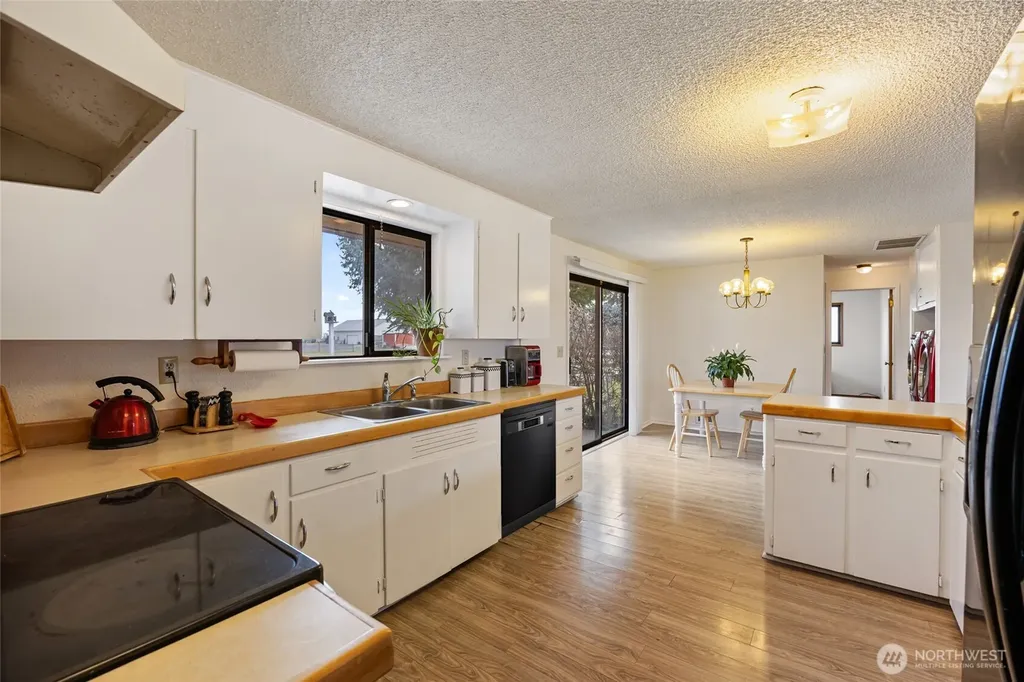 4537 Dunn Street NE Moses Lake WA 98837