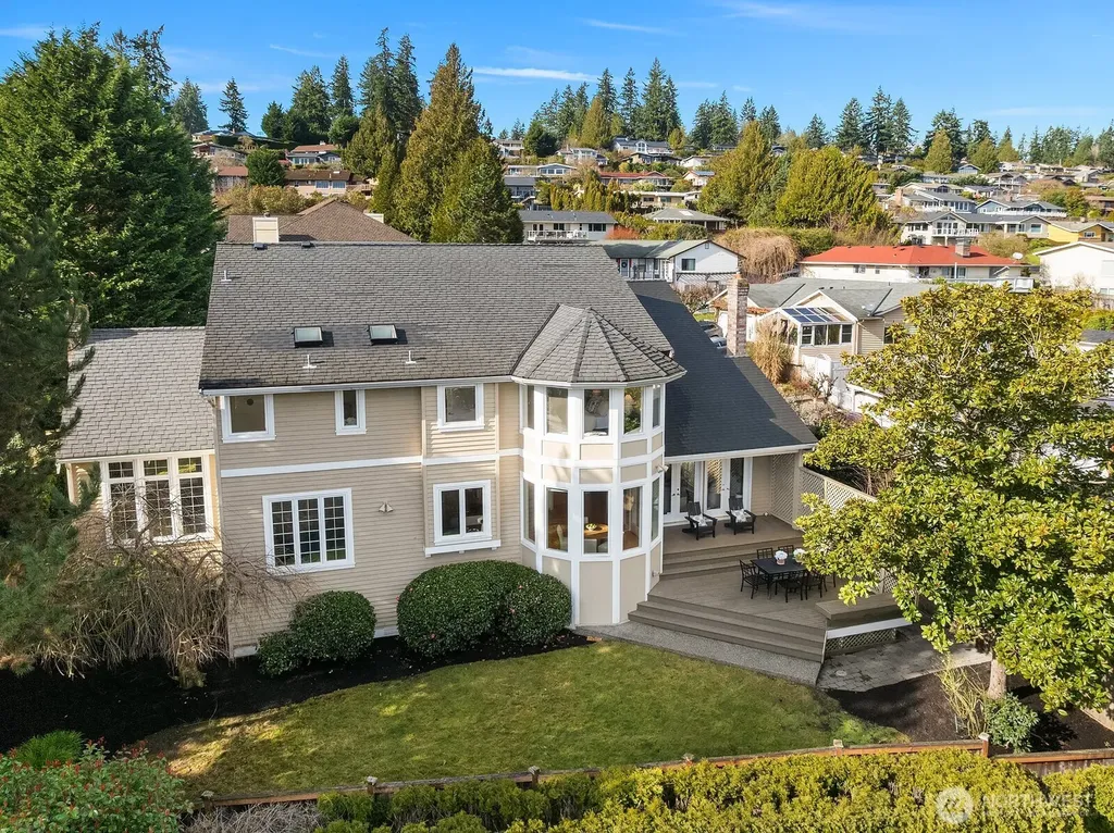 17120 SE 29th Place Bellevue WA 98008