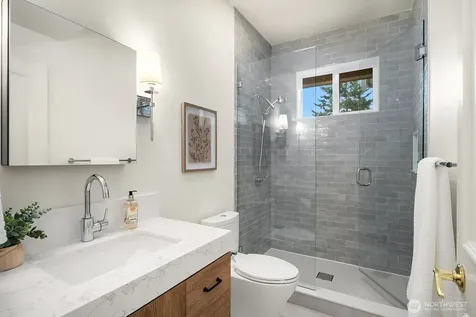 17120 SE 29th Place Bellevue WA 98008