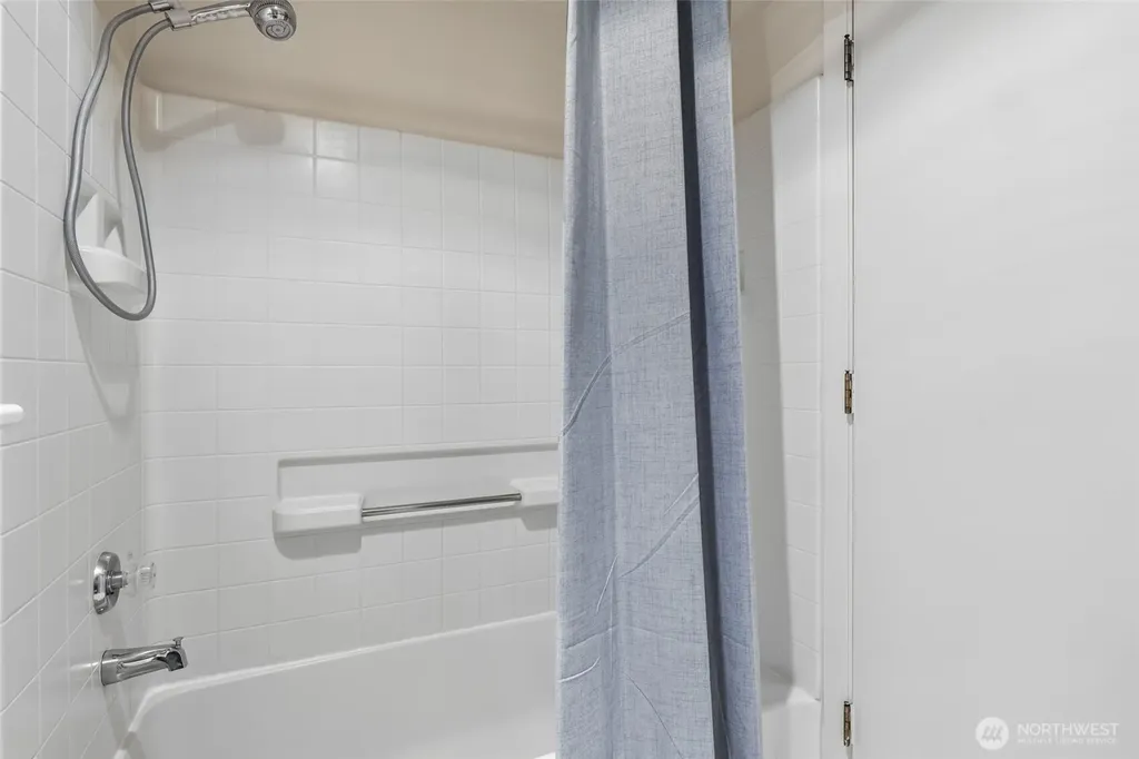 12611 109th Court NE Kirkland WA 98034