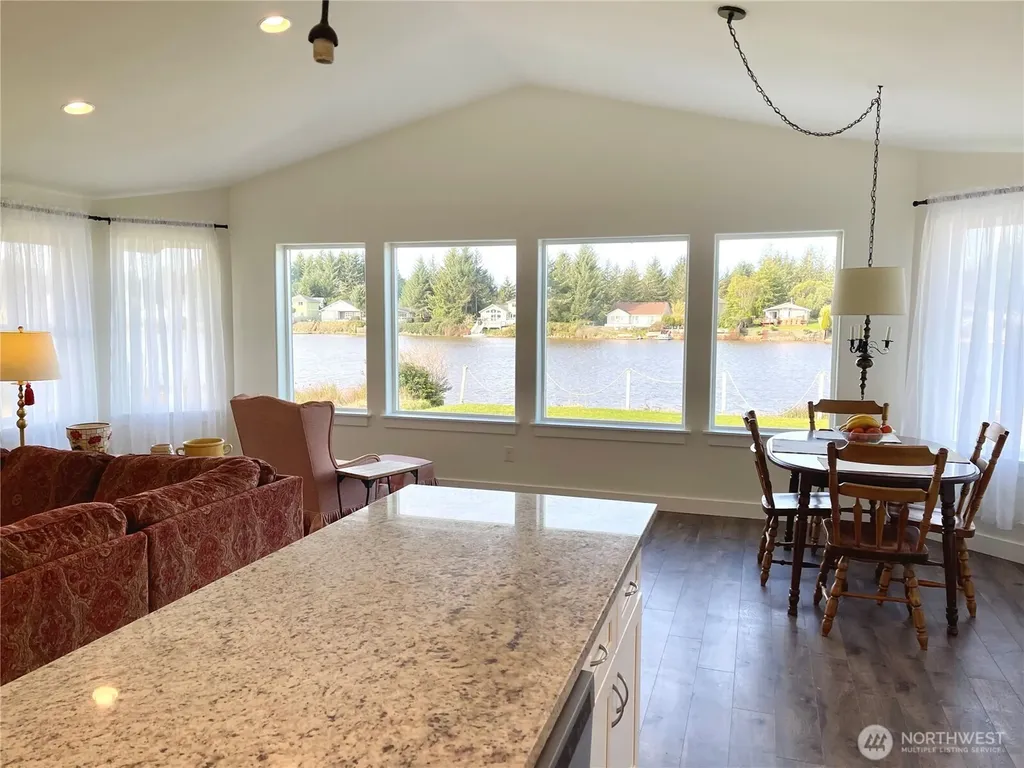 571 E Chance A La Mer NE Ocean Shores WA 98569