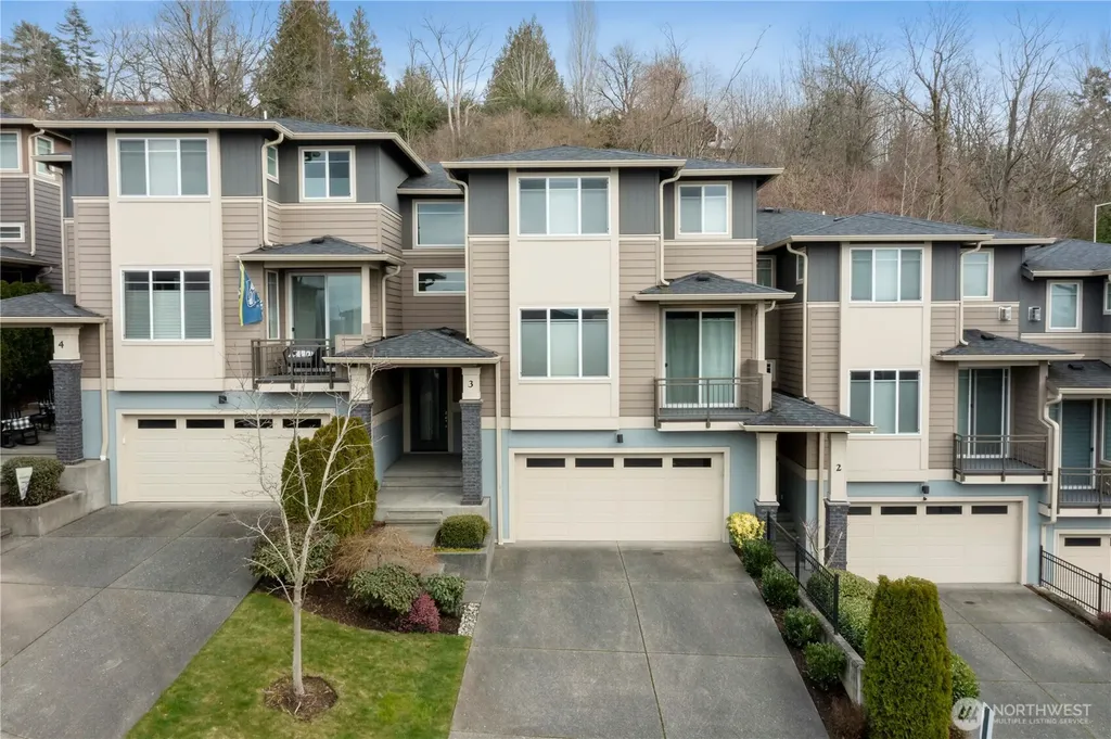 20702 93rd Place S Kent WA 98031