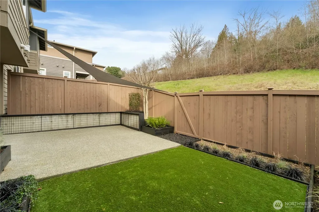 20702 93rd Place S Kent WA 98031