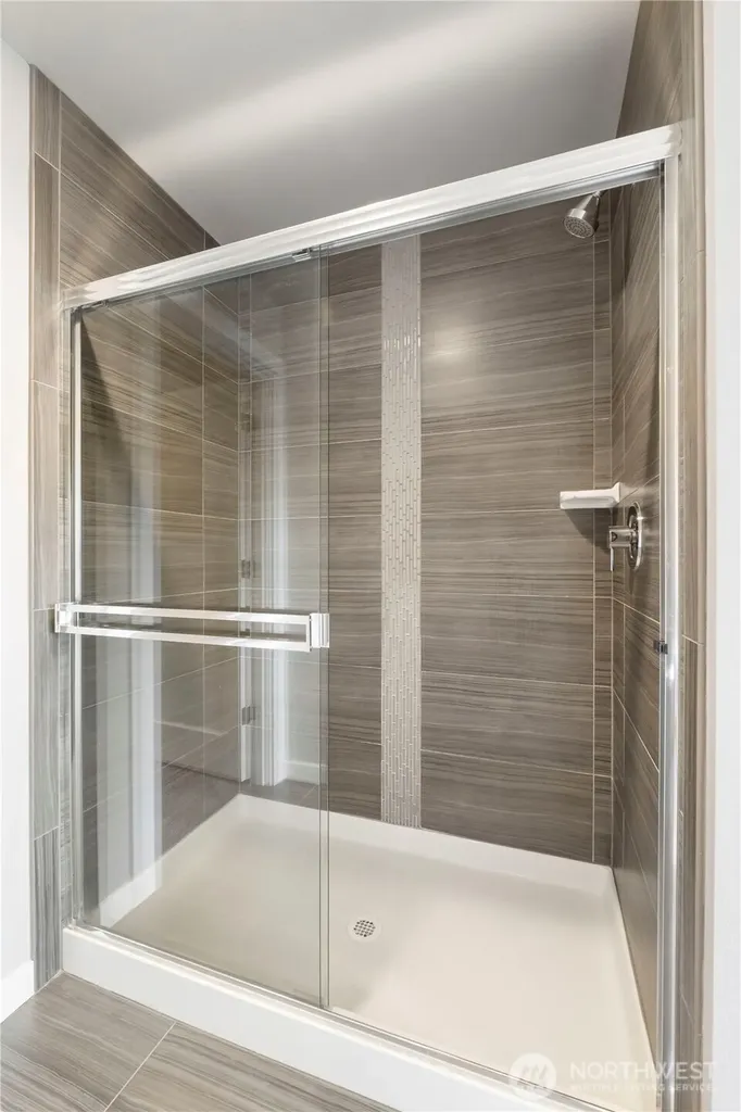 20702 93rd Place S Kent WA 98031