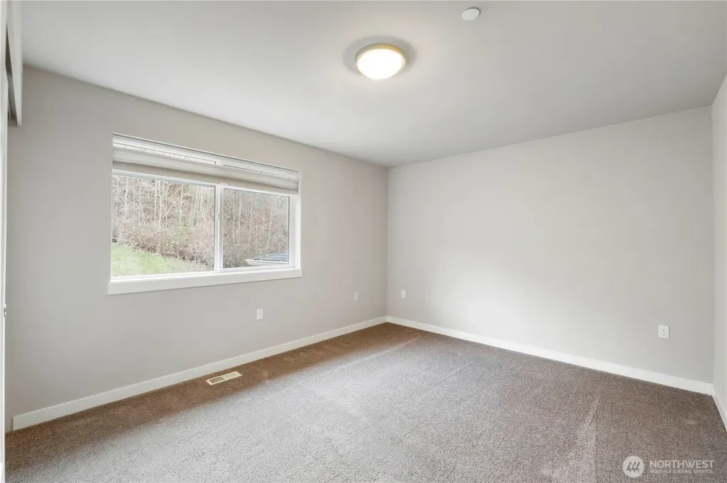 20702 93rd Place S Kent WA 98031