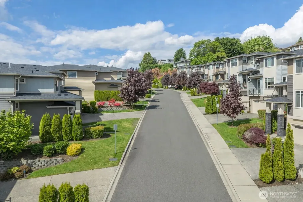 20702 93rd Place S Kent WA 98031