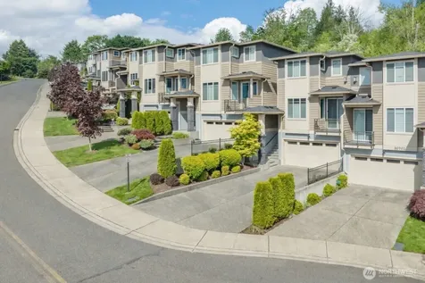 20702 93rd Place S Kent WA 98031