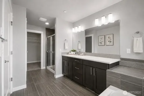 20702 93rd Place S Kent WA 98031