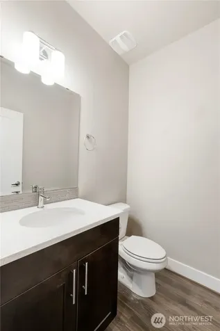 20702 93rd Place S Kent WA 98031