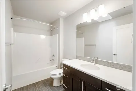20702 93rd Place S Kent WA 98031