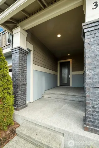20702 93rd Place S Kent WA 98031