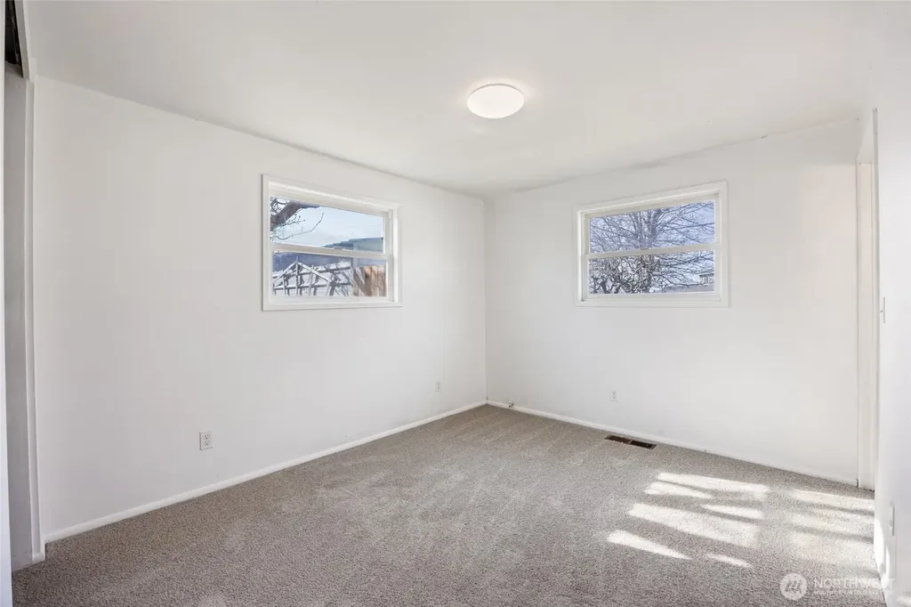 1634 S Wallace Street Moses Lake WA 98837