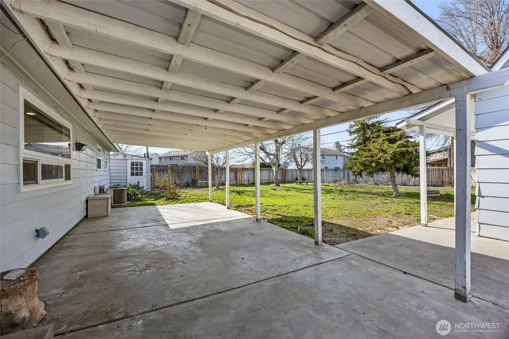 1634 S Wallace Street Moses Lake WA 98837