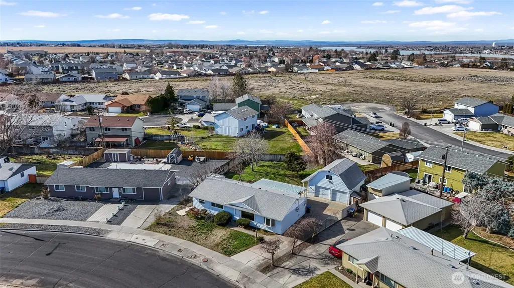 1634 S Wallace Street Moses Lake WA 98837