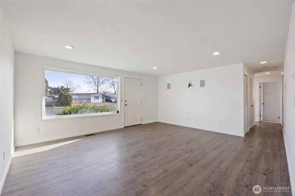 1634 S Wallace Street Moses Lake WA 98837
