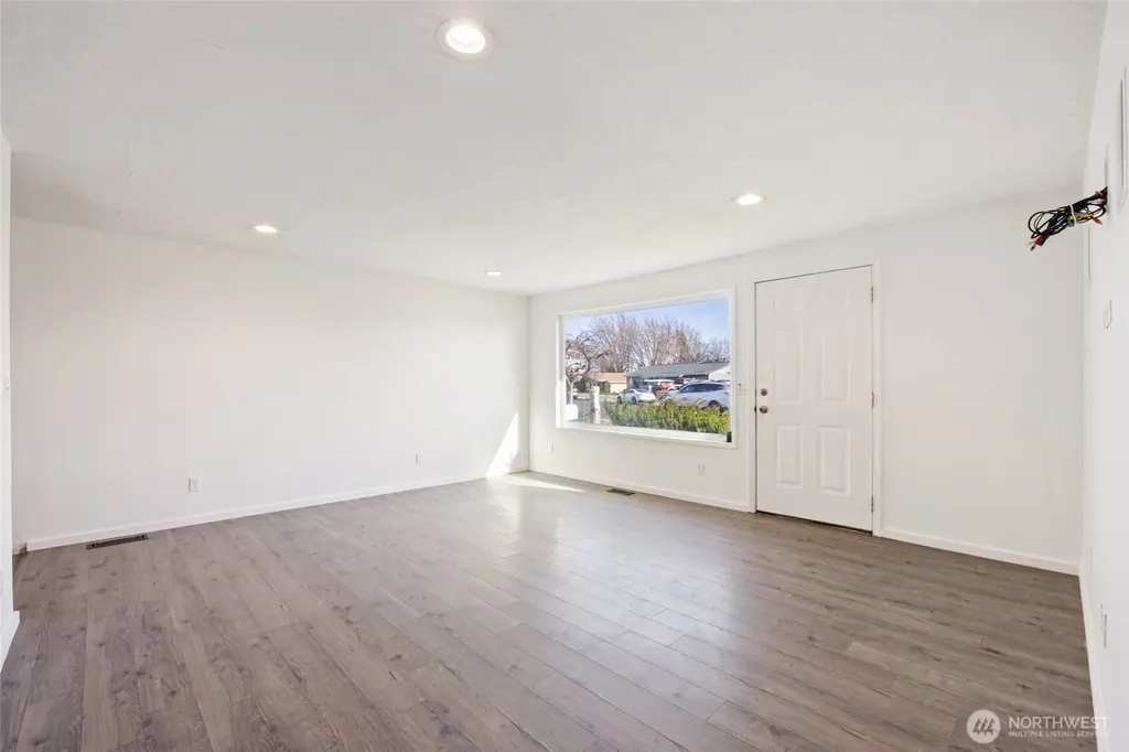 1634 S Wallace Street Moses Lake WA 98837