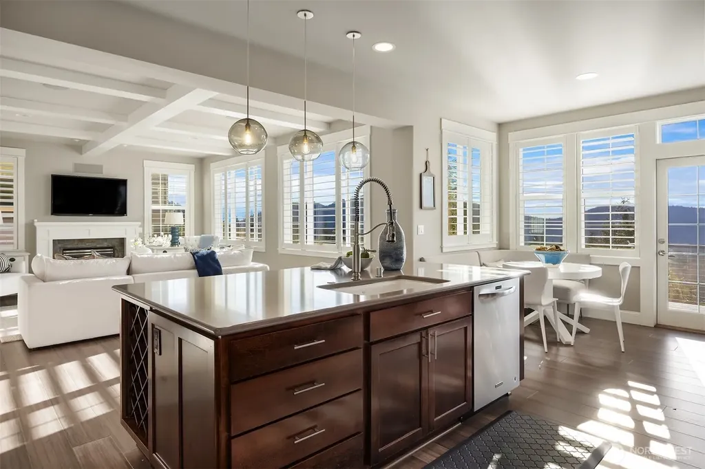 2440 NE Daphne Street Issaquah WA 98029